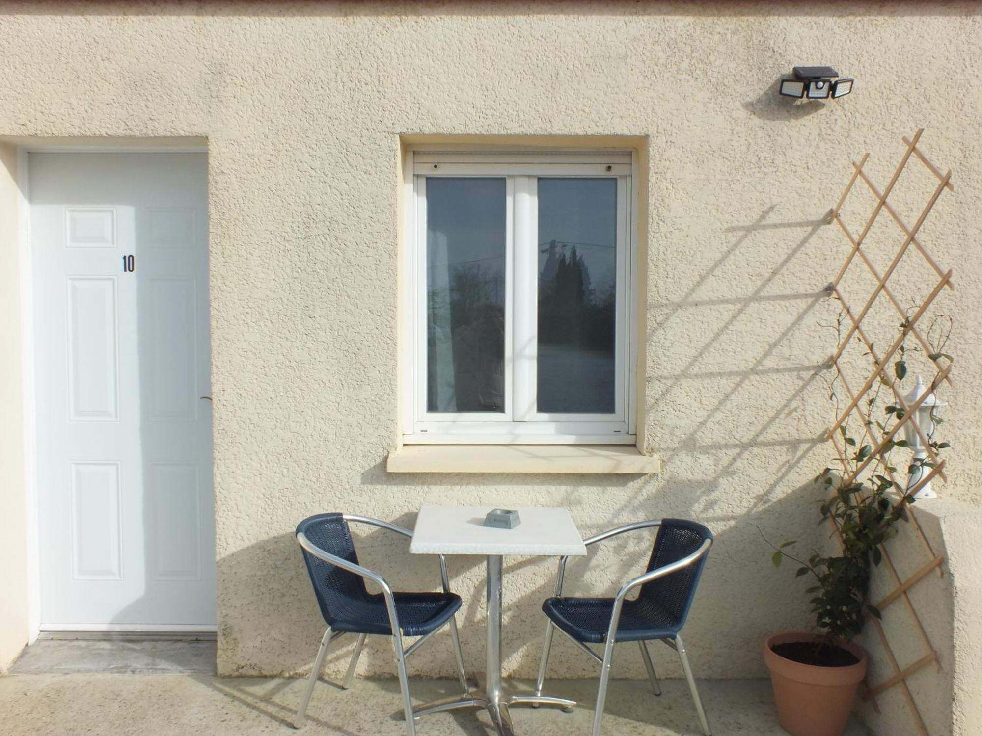 Logis Hotel Restaurant Le Clos Saint Loup Bram Exterior foto